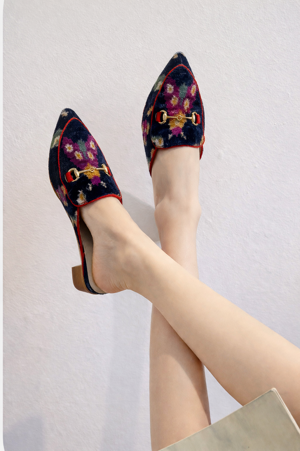 Shoes & Slippers