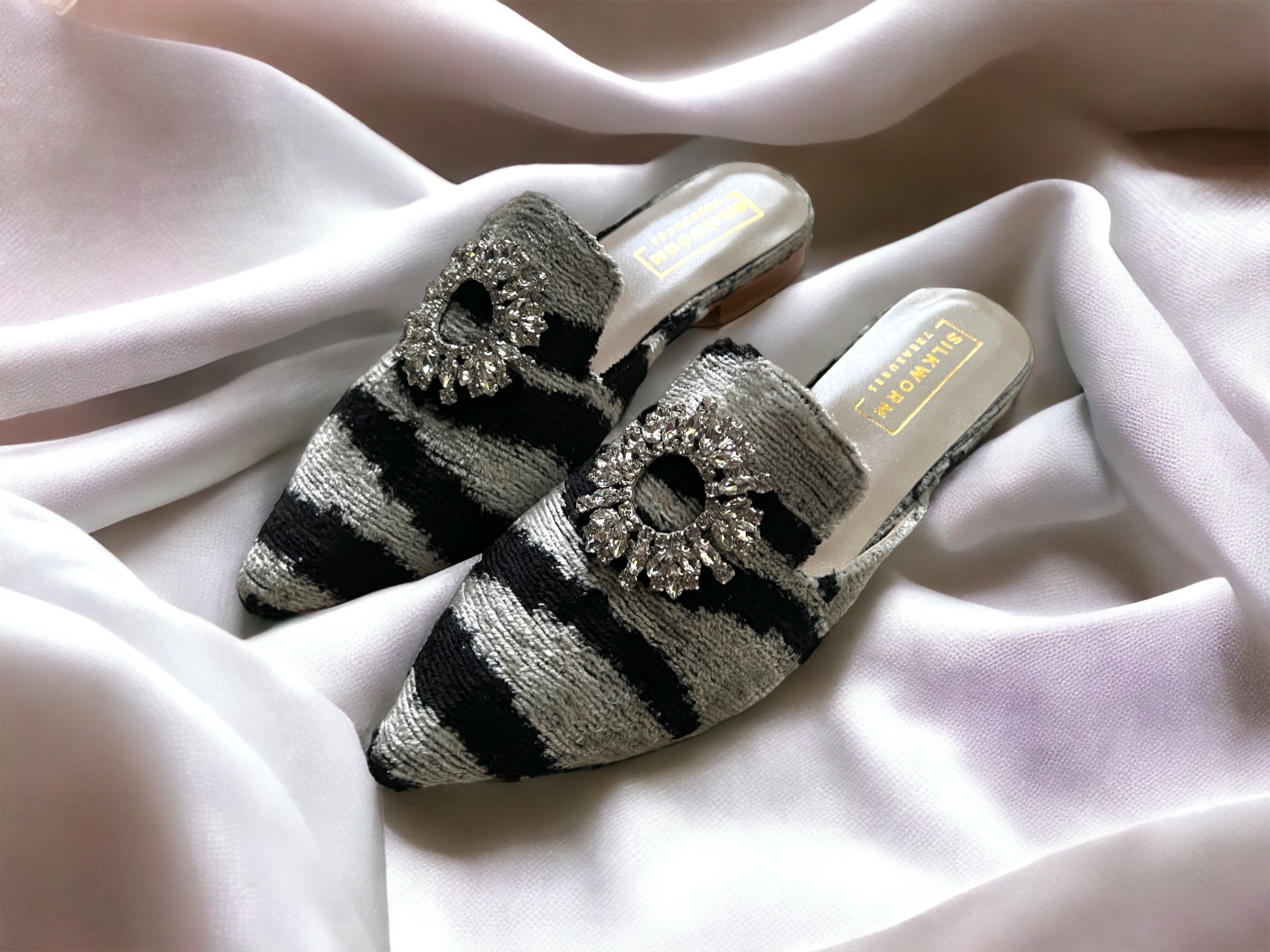 Pointed Toe Diamond
